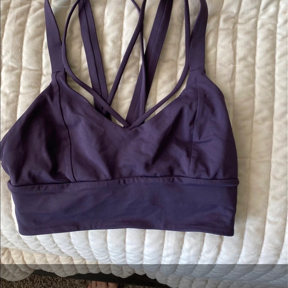 Lululemon sports bra